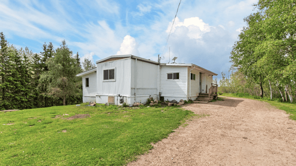 5115 TWP RD 540, Lac Ste. Anne County, AB