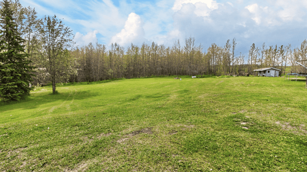 5115 TWP RD 540, Lac Ste. Anne County, AB