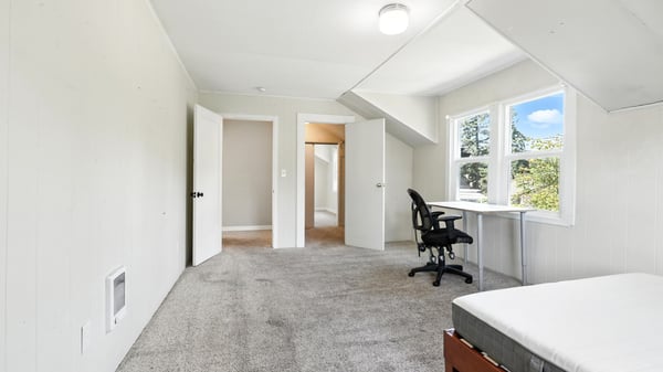 4480 SW Pasadena St, Portland, OR