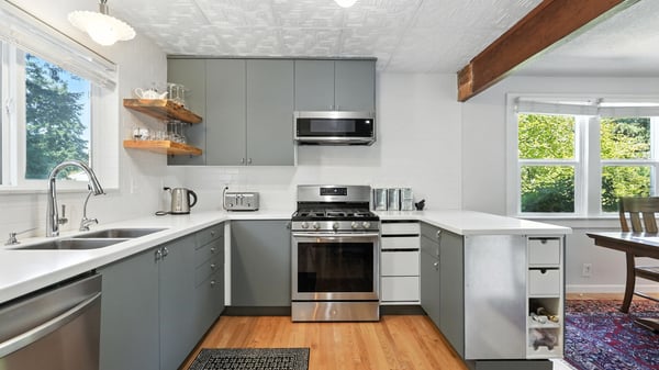 4480 SW Pasadena St, Portland, OR