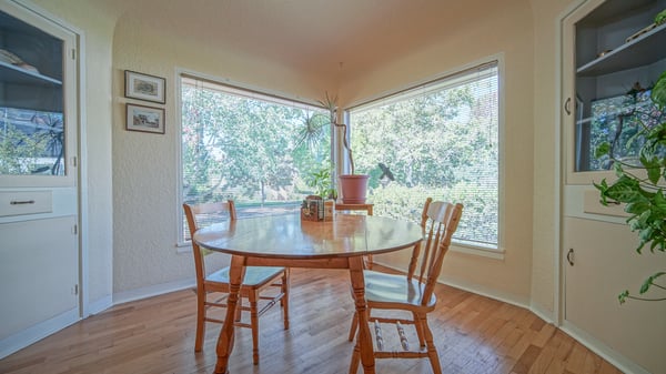 1052 W 10th Ave, Eugene, OR