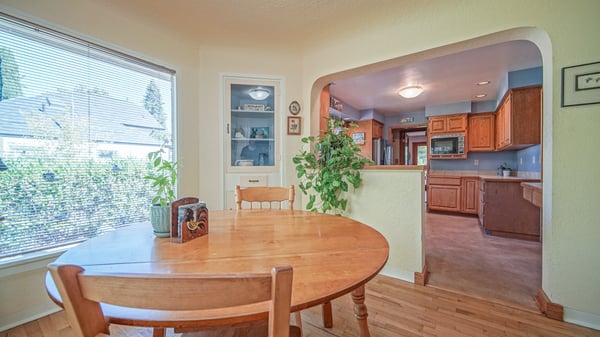 1052 W 10th Ave, Eugene, OR
