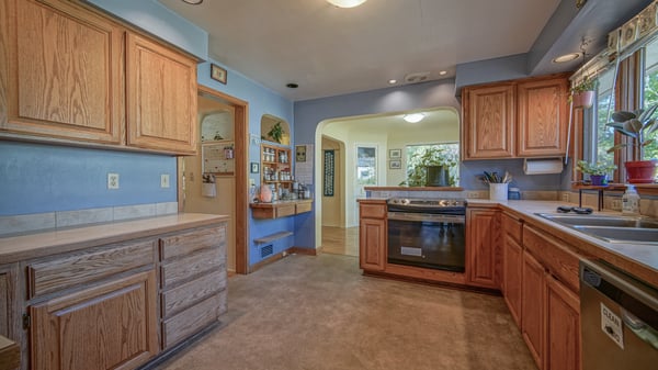1052 W 10th Ave, Eugene, OR
