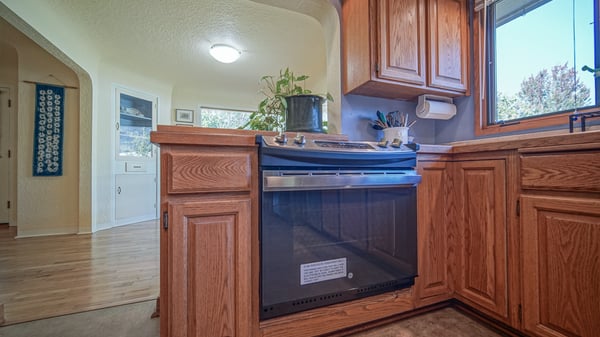 1052 W 10th Ave, Eugene, OR