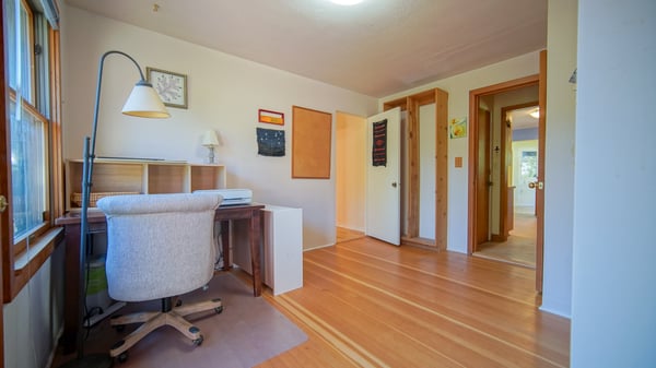 1052 W 10th Ave, Eugene, OR