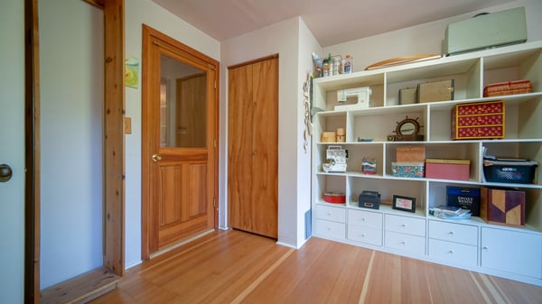 1052 W 10th Ave, Eugene, OR