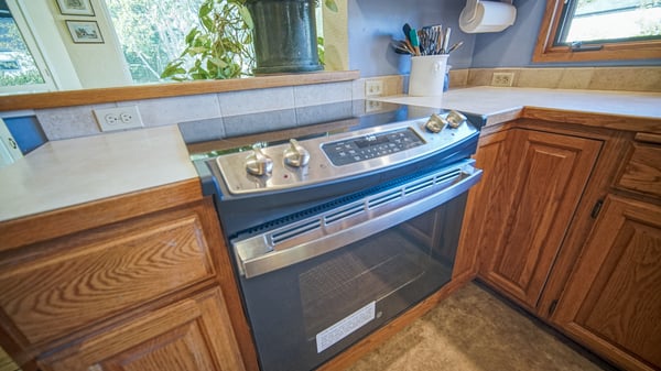 1052 W 10th Ave, Eugene, OR