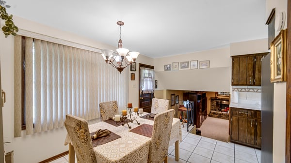 544 Thornwood Dr, South Holland, IL