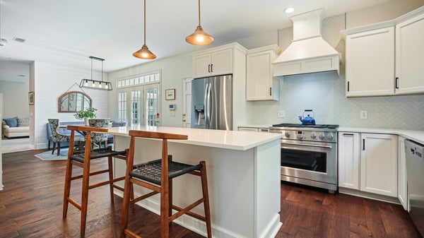290 Plantation Way, Roswell, GA