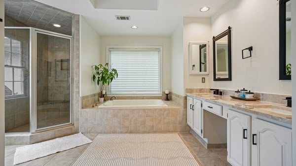 290 Plantation Way, Roswell, GA