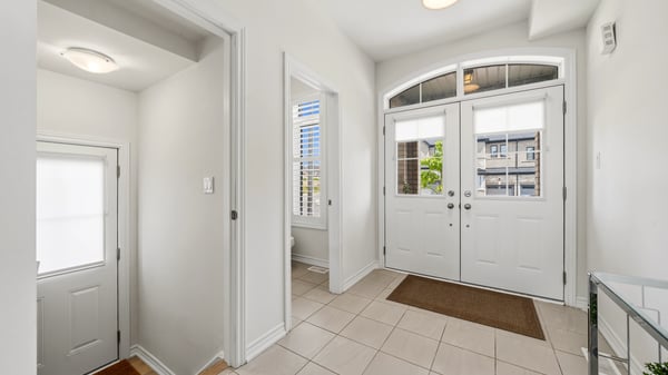 20 Viola St, East Gwillimbury, ON