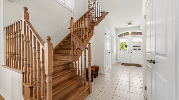 20 Viola St, East Gwillimbury, ON