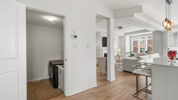 20 Viola St, East Gwillimbury, ON