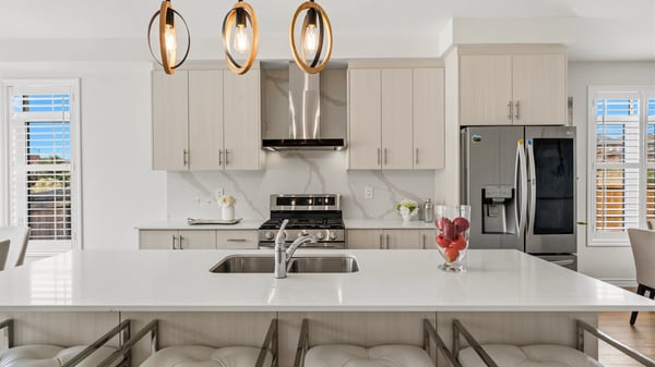 20 Viola St, East Gwillimbury, ON