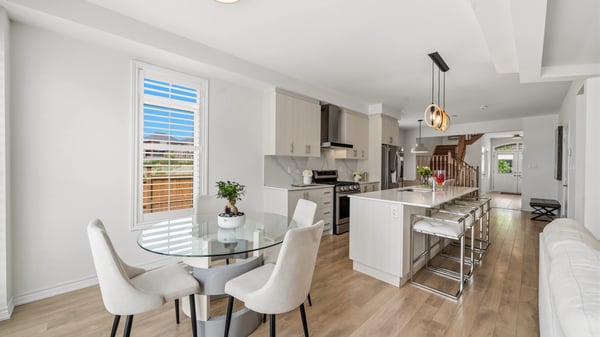 20 Viola St, East Gwillimbury, ON
