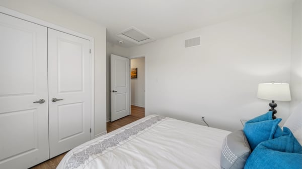 20 Viola St, East Gwillimbury, ON