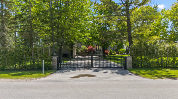 1496 Tiny Beaches Rd N, Tiny, ON