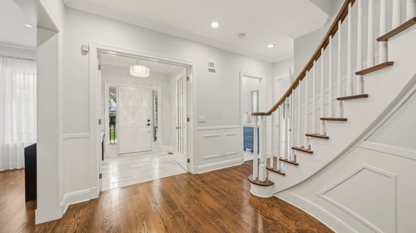 93 Hillview Rd, Aurora, ON