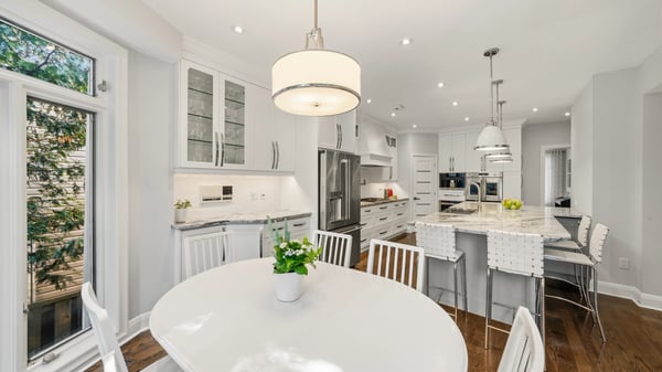 93 Hillview Rd, Aurora, ON