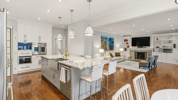 93 Hillview Rd, Aurora, ON