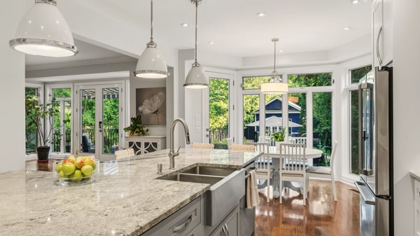 93 Hillview Rd, Aurora, ON