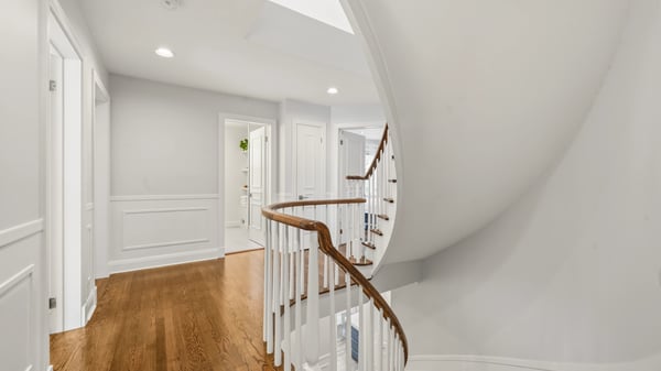 93 Hillview Rd, Aurora, ON