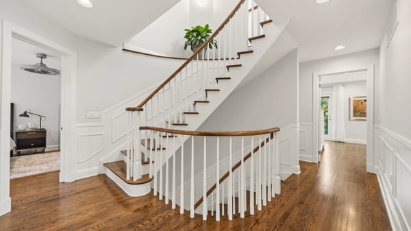 93 Hillview Rd, Aurora, ON