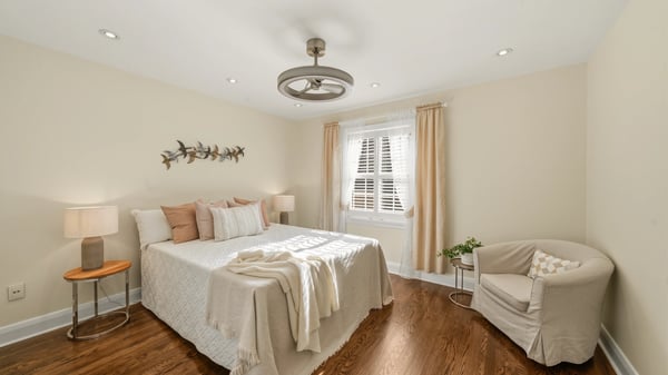 93 Hillview Rd, Aurora, ON