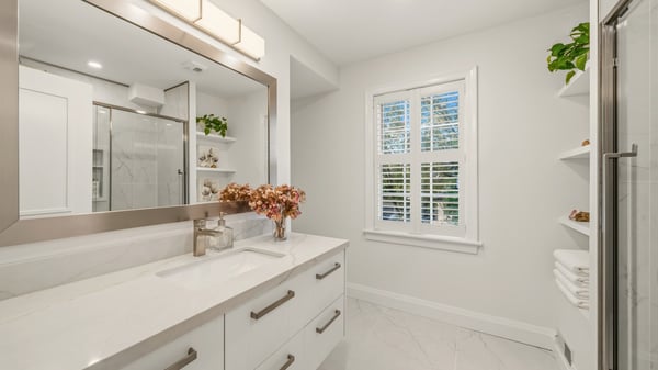 93 Hillview Rd, Aurora, ON