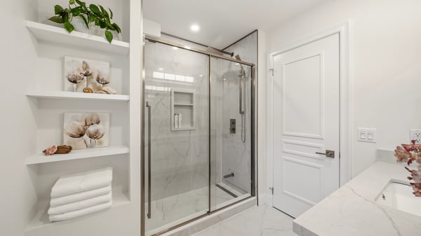 93 Hillview Rd, Aurora, ON