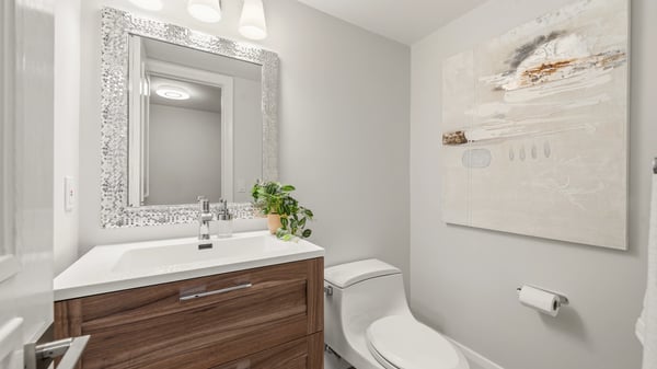 93 Hillview Rd, Aurora, ON