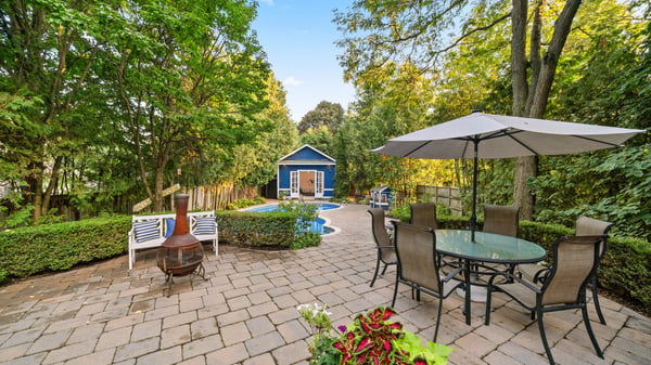 93 Hillview Rd, Aurora, ON