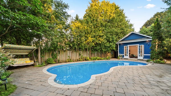 93 Hillview Rd, Aurora, ON