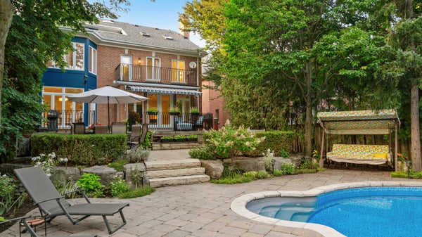 93 Hillview Rd, Aurora, ON