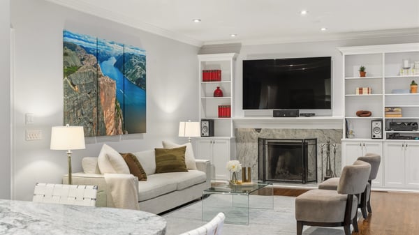 93 Hillview Rd, Aurora, ON