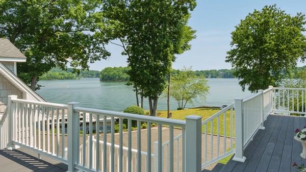 1 Oak Dr, New Fairfield, CT