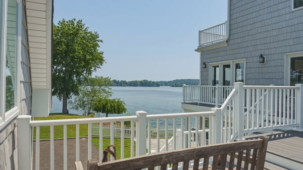1 Oak Dr, New Fairfield, CT