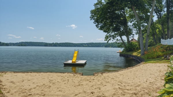 1 Oak Dr, New Fairfield, CT