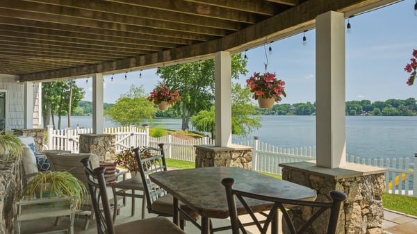 1 Oak Dr, New Fairfield, CT