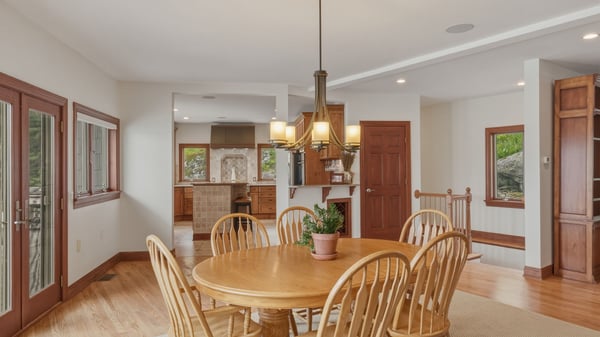 1 Oak Dr, New Fairfield, CT