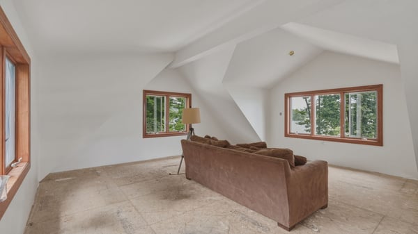 1 Oak Dr, New Fairfield, CT