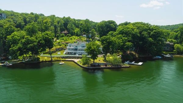 1 Oak Dr, New Fairfield, CT