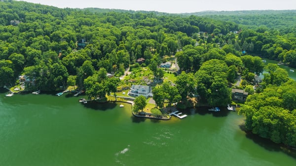 1 Oak Dr, New Fairfield, CT