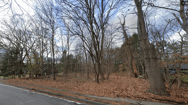 657 Wellesley St, Weston, MA