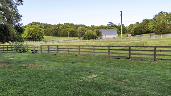 6923 Cross Keys Rd, College Grove, TN