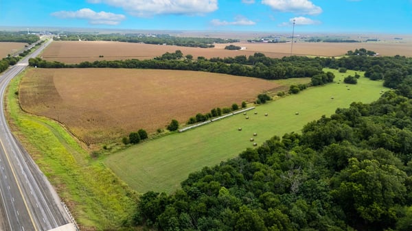 4400-4402 N. Highway 95, Granger, TX