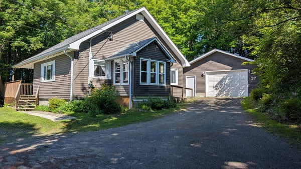 66 Hanes Road, Huntsville, ON