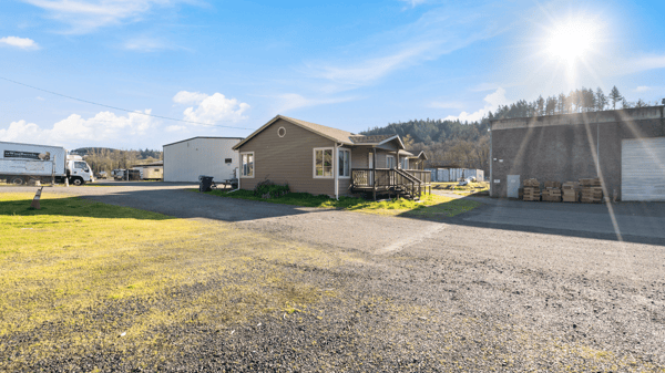 10466 Sunnyside Rd SE, Jefferson, OR