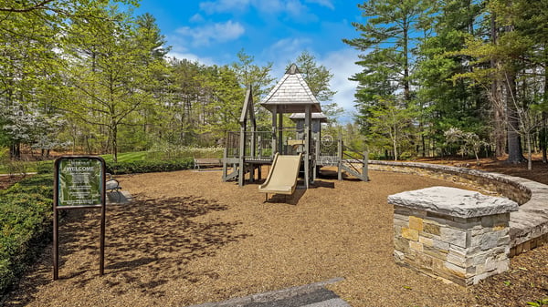 97 Emerald Necklace Dr, Asheville, NC