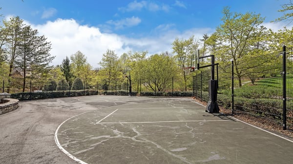 97 Emerald Necklace Dr, Asheville, NC